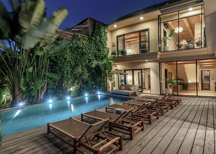 Villa Simba 4 Bedroom Walking Distance To The Canggu