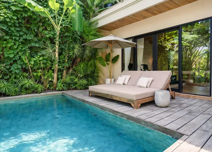 Villa Simba 4 Bedroom Walking Distance To The